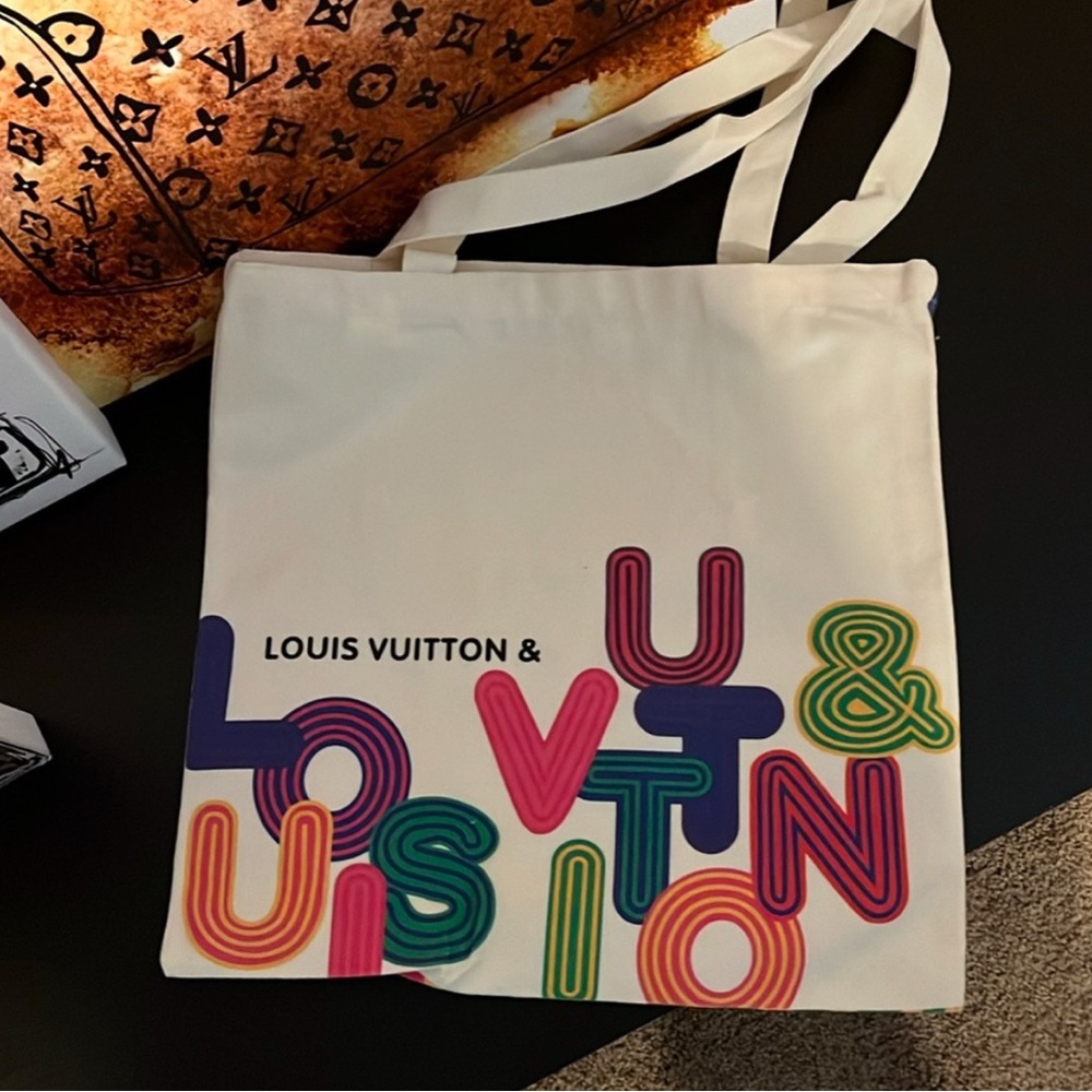 Rare LV Tote-bag NWOT Japan 2020 Exhibition Exclusive - Picture 3 of 11